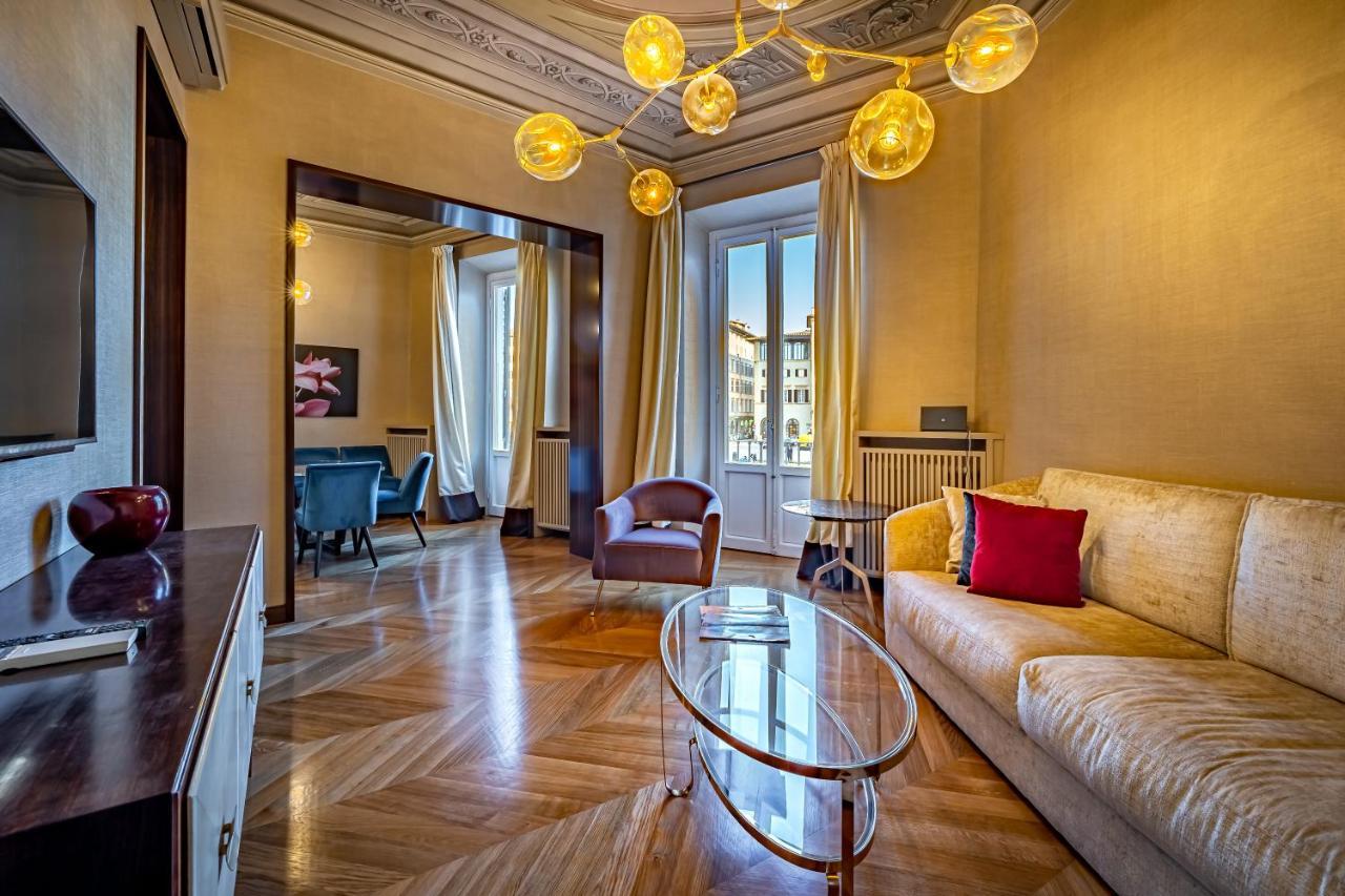 Yid Santa Maria Novella Suites Apt With Balcony Firenze Bagian luar foto