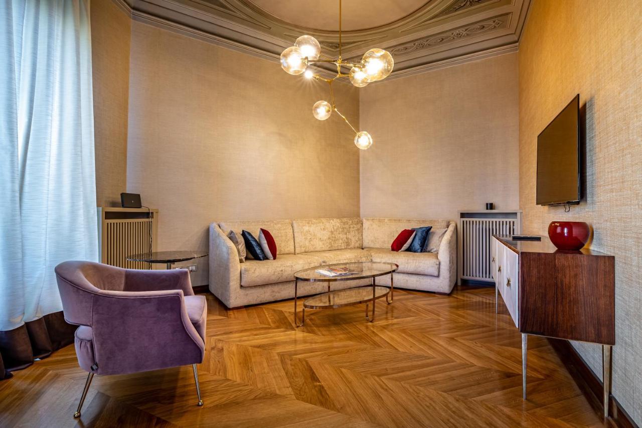 Yid Santa Maria Novella Suites Apt With Balcony Firenze Bagian luar foto